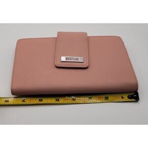 Women's KENNETH COLE Reaction by MACYS Blush Pink Clutch Wallet